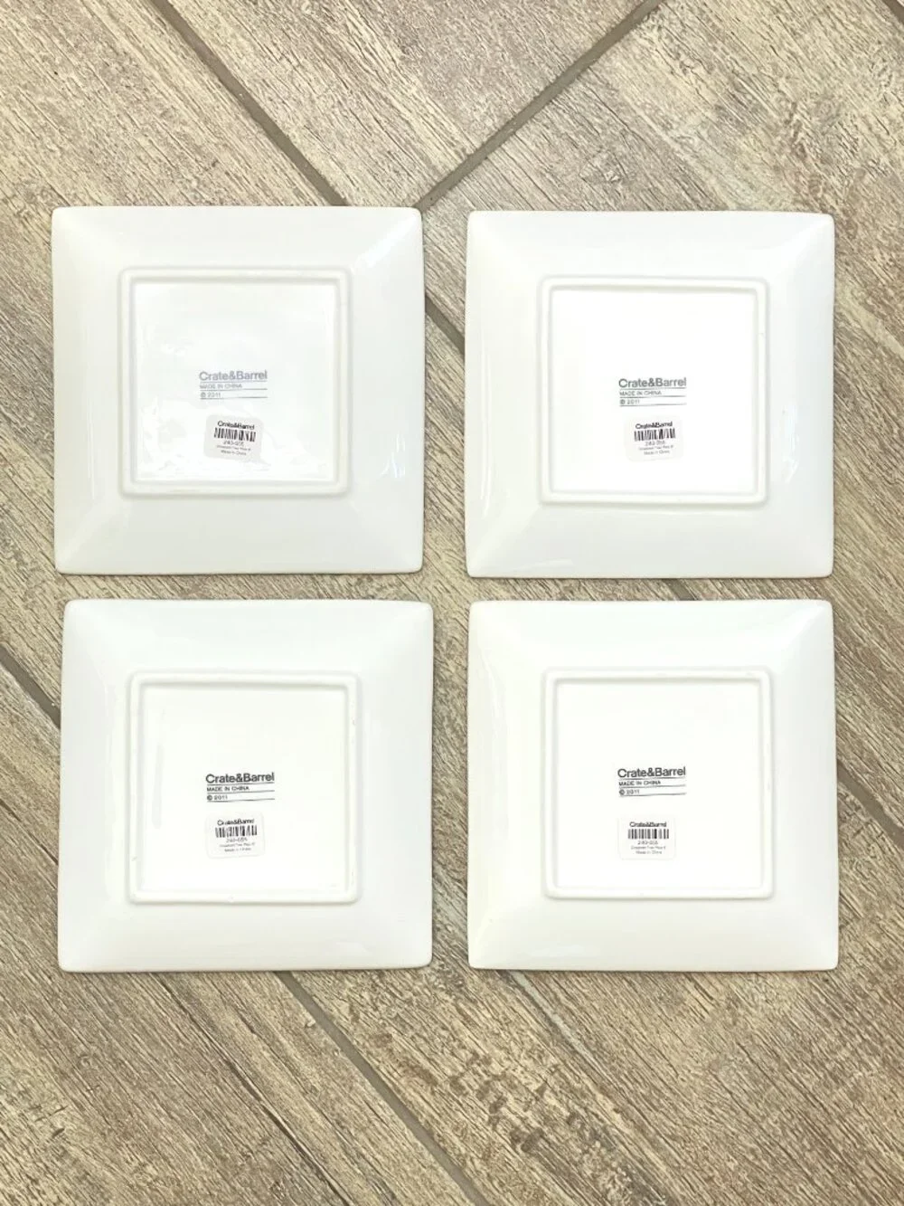 New Crate & Barrel Ornament Tree Plates Set of 4 Square Appetizer White